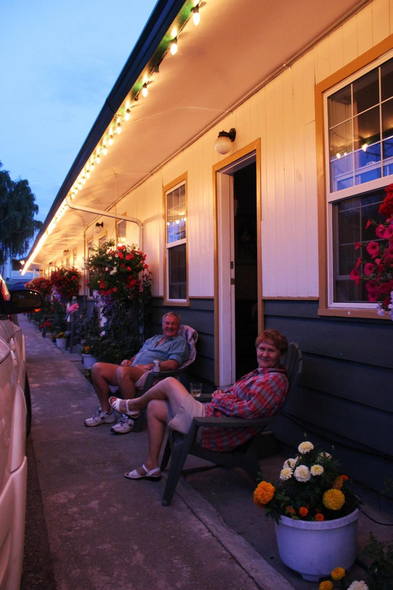 Boundary Motel Osoyoos Exterior photo