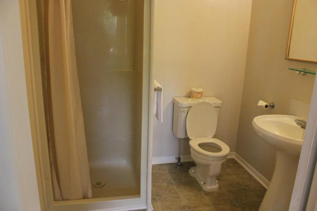 Boundary Motel Osoyoos Room photo